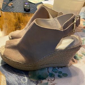 Kenneth Cole wedge